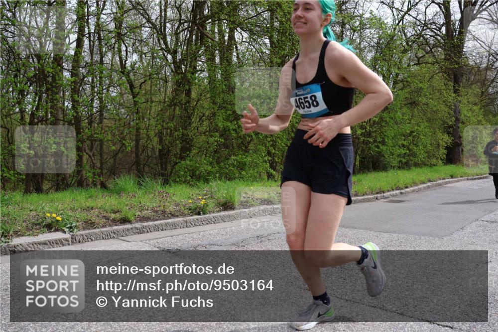 12.04.2026 - 45. Internationalen Wilhelmsburger Insellauf Yannick Fuchs http://msf.ph/oto/9503164 12.04.2026 12:48:36 Laufen 4658 meine-sportfotos.de