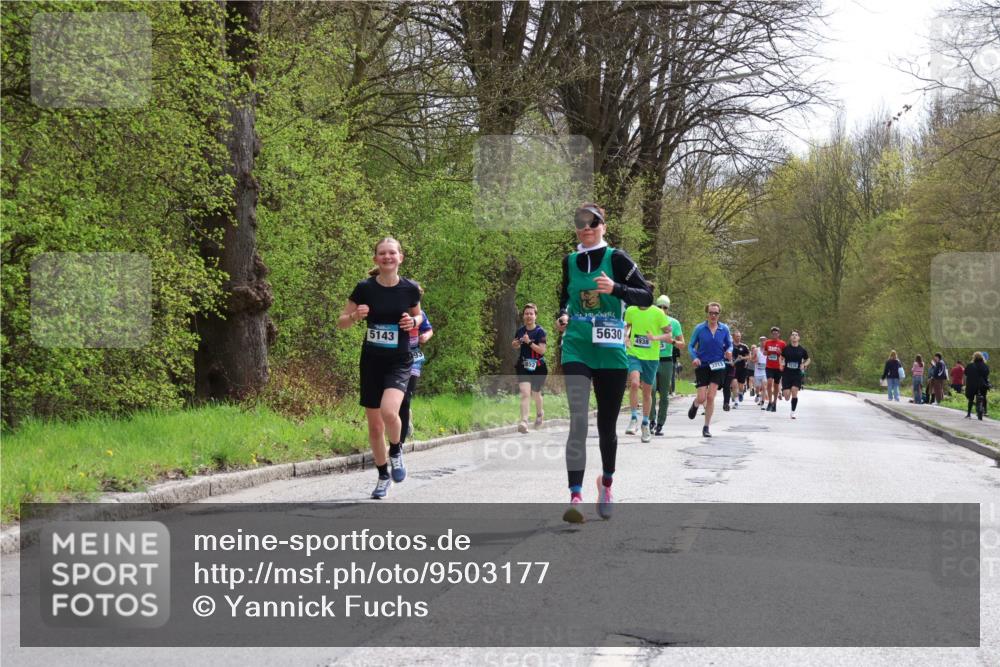 12.04.2026 - 45. Internationalen Wilhelmsburger Insellauf Yannick Fuchs http://msf.ph/oto/9503177 12.04.2026 12:48:39 Laufen 5143, 5630, 4938, 5232 meine-sportfotos.de