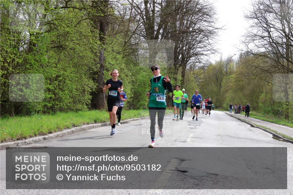 12.04.2026 - 45. Internationalen Wilhelmsburger Insellauf Yannick Fuchs http://msf.ph/oto/9503182 12.04.2026 12:48:40 Laufen 5143, 5630, 4938 meine-sportfotos.de