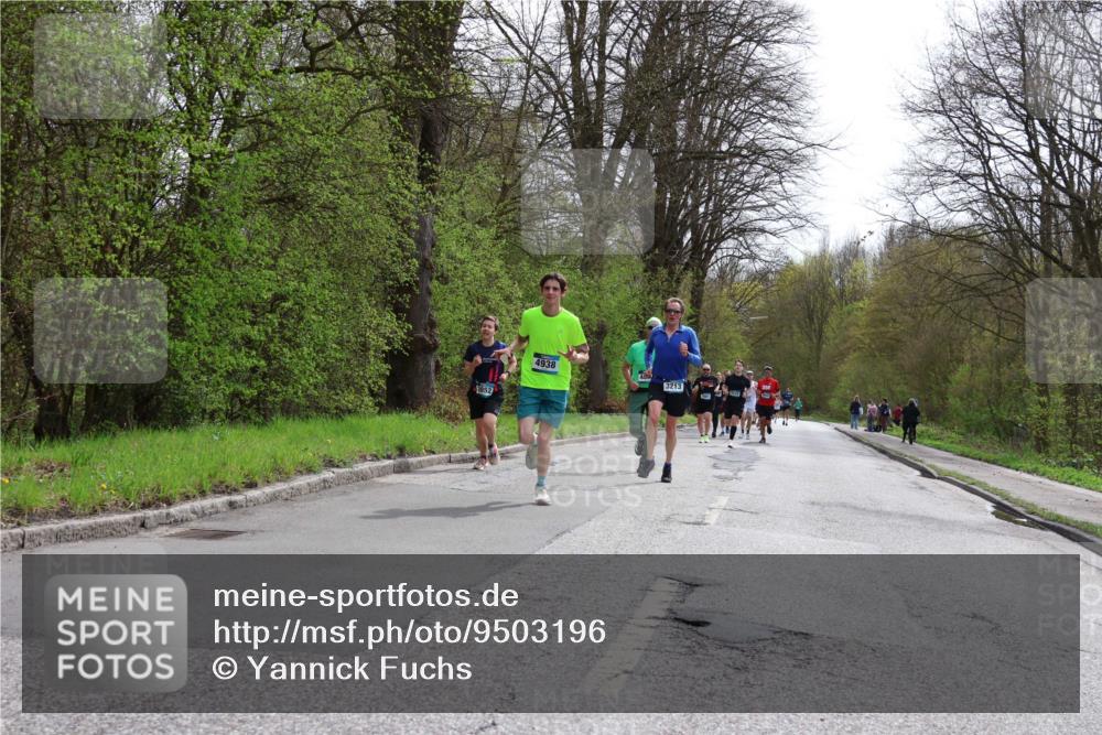 12.04.2026 - 45. Internationalen Wilhelmsburger Insellauf Yannick Fuchs http://msf.ph/oto/9503196 12.04.2026 12:48:43 Laufen 2852, 4938, 3213 meine-sportfotos.de