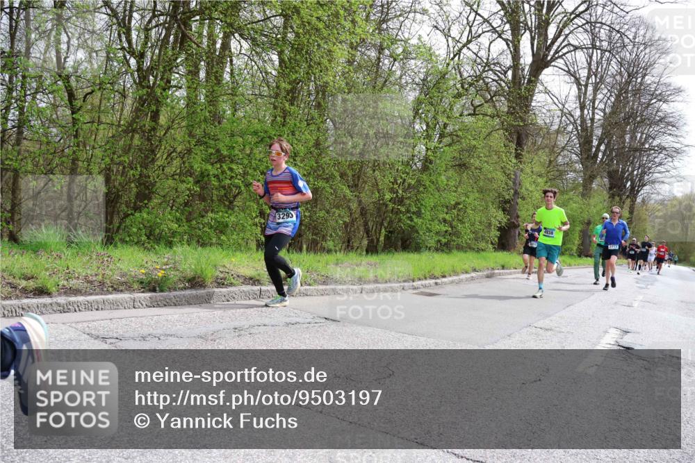 12.04.2026 - 45. Internationalen Wilhelmsburger Insellauf Yannick Fuchs http://msf.ph/oto/9503197 12.04.2026 12:48:43 Laufen 3293, 4938, 3213 meine-sportfotos.de