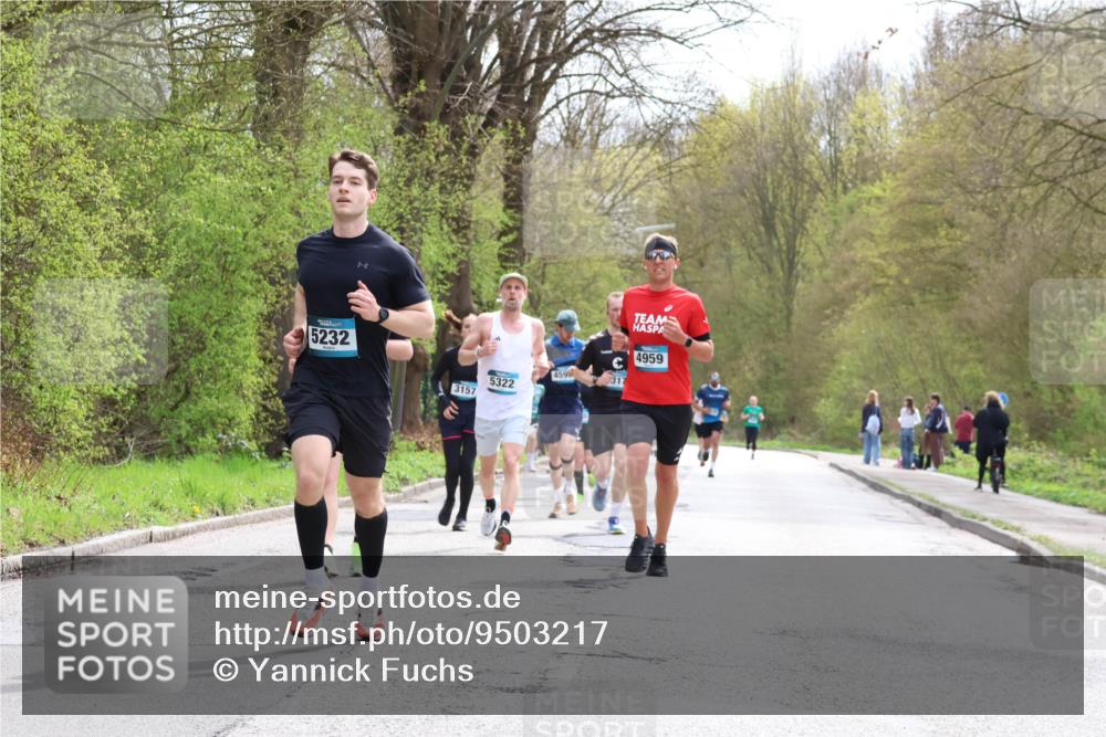12.04.2026 - 45. Internationalen Wilhelmsburger Insellauf Yannick Fuchs http://msf.ph/oto/9503217 12.04.2026 12:48:47 Laufen 5232, 4959, 459, 317, 5322, 3157 meine-sportfotos.de