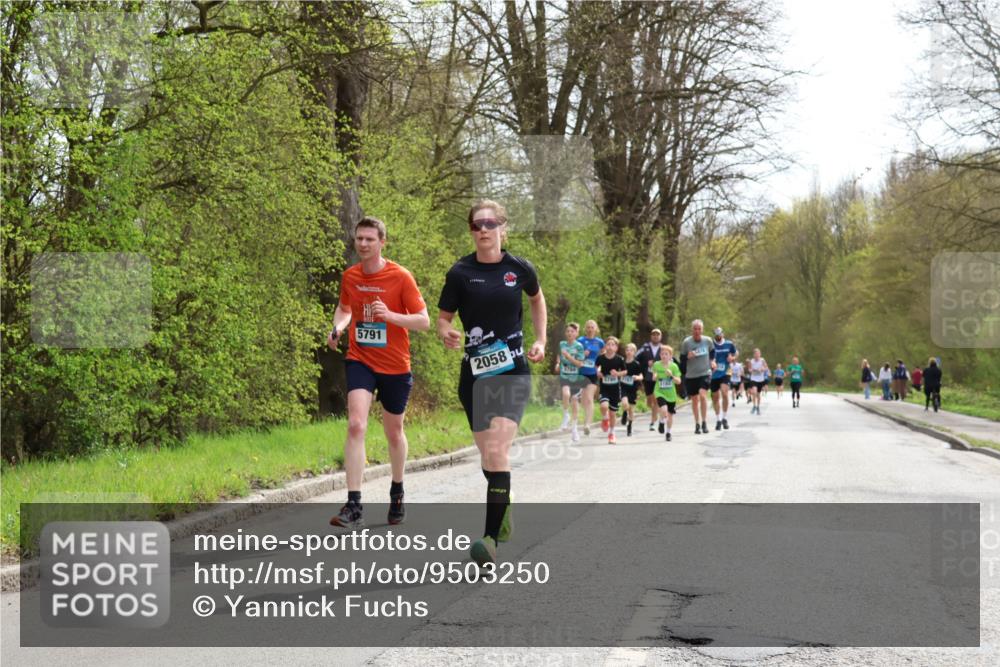 12.04.2026 - 45. Internationalen Wilhelmsburger Insellauf Yannick Fuchs http://msf.ph/oto/9503250 12.04.2026 12:48:54 Laufen 5791, 2058, 1944 meine-sportfotos.de