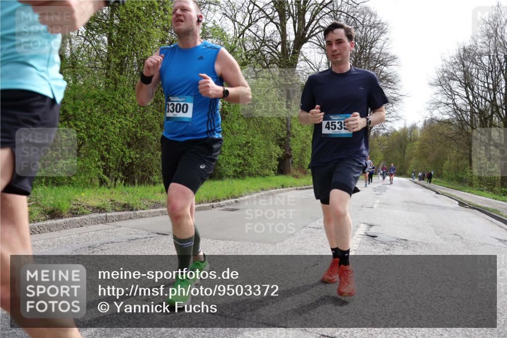 12.04.2026 - 45. Internationalen Wilhelmsburger Insellauf Yannick Fuchs http://msf.ph/oto/9503372 12.04.2026 12:49:23 Laufen 3300, 4535 meine-sportfotos.de