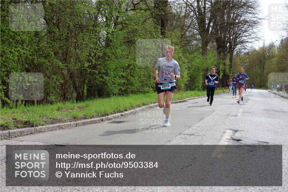 12.04.2026 - 45. Internationalen Wilhelmsburger Insellauf Yannick Fuchs http://msf.ph/oto/9503384 12.04.2026 12:49:28 Laufen 2015, 3286, 2085 meine-sportfotos.de
