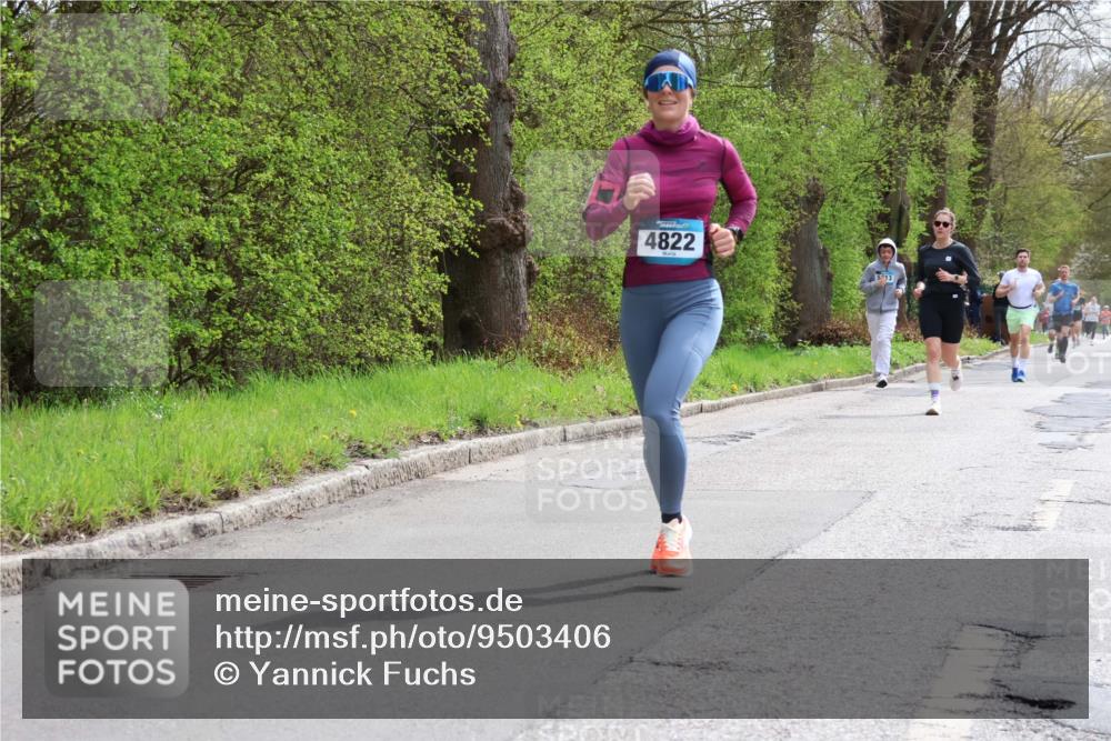 12.04.2026 - 45. Internationalen Wilhelmsburger Insellauf Yannick Fuchs http://msf.ph/oto/9503406 12.04.2026 12:49:33 Laufen 4822 meine-sportfotos.de