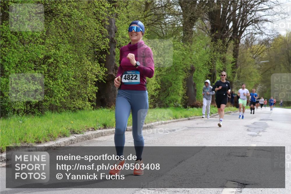 12.04.2026 - 45. Internationalen Wilhelmsburger Insellauf Yannick Fuchs http://msf.ph/oto/9503408 12.04.2026 12:49:33 Laufen 4822, 1213 meine-sportfotos.de