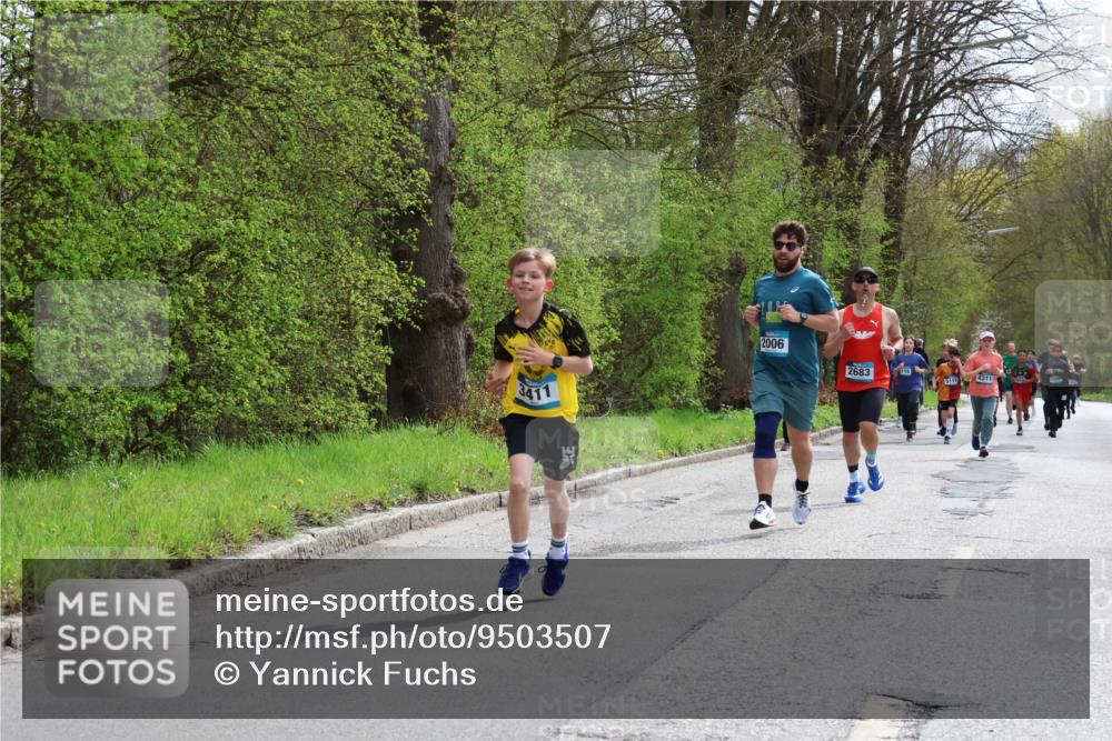 12.04.2026 - 45. Internationalen Wilhelmsburger Insellauf Yannick Fuchs http://msf.ph/oto/9503507 12.04.2026 12:50:01 Laufen 3411, 2006, 2683, 118 meine-sportfotos.de