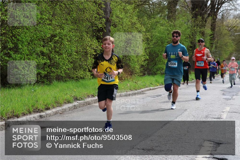 12.04.2026 - 45. Internationalen Wilhelmsburger Insellauf Yannick Fuchs http://msf.ph/oto/9503508 12.04.2026 12:50:02 Laufen 3411, 2006, 2683, 4311 meine-sportfotos.de