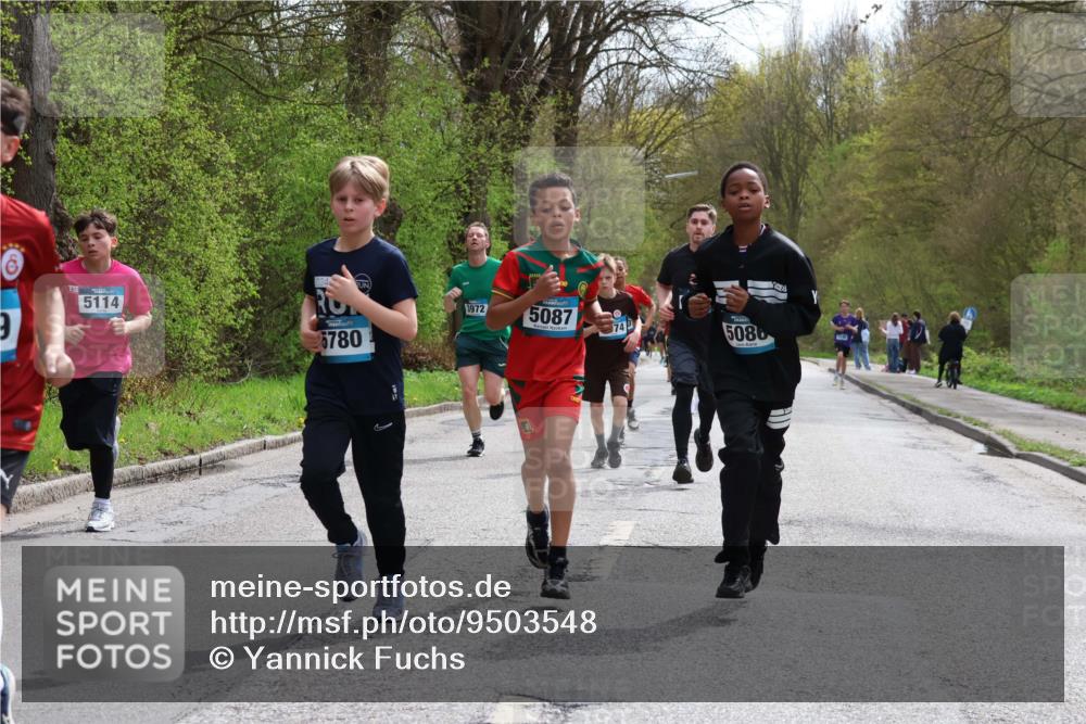 12.04.2026 - 45. Internationalen Wilhelmsburger Insellauf Yannick Fuchs http://msf.ph/oto/9503548 12.04.2026 12:50:11 Laufen 5114, 5780, 3972, 5087, 74, 5086 meine-sportfotos.de