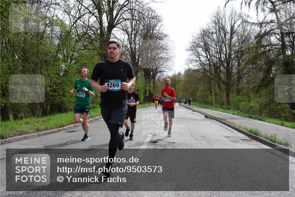 12.04.2026 - 45. Internationalen Wilhelmsburger Insellauf Yannick Fuchs http://msf.ph/oto/9503573 12.04.2026 12:50:15 Laufen 3972, 4269, 2074, 5113 meine-sportfotos.de