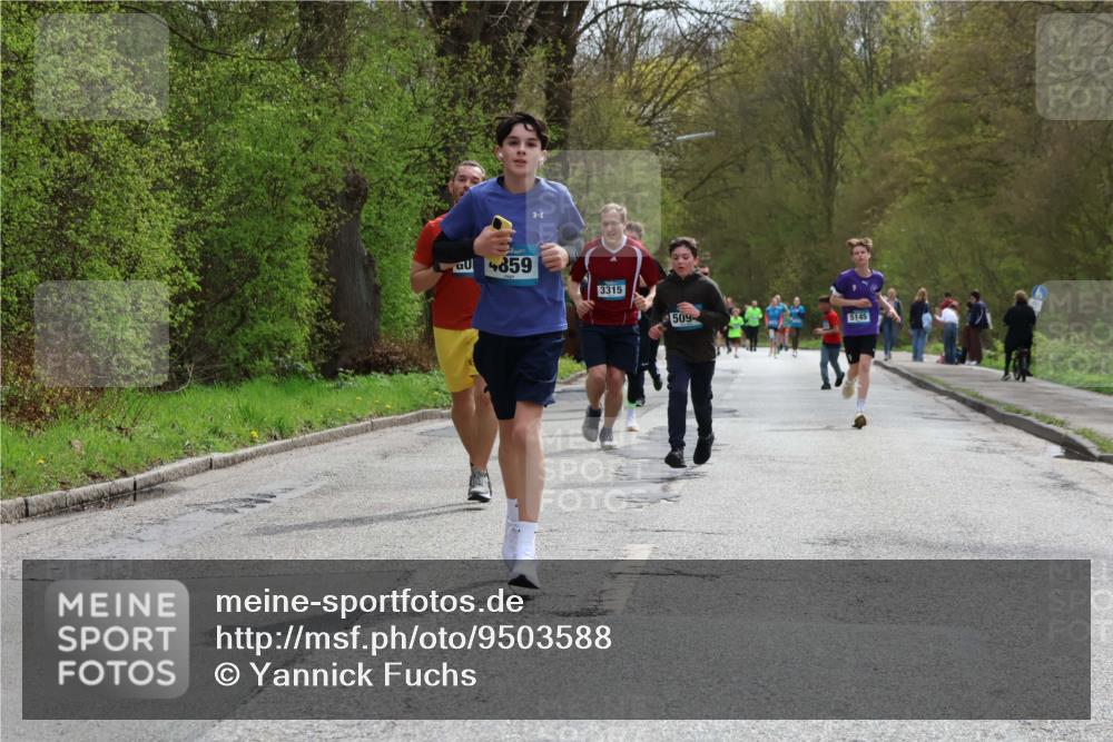 12.04.2026 - 45. Internationalen Wilhelmsburger Insellauf Yannick Fuchs http://msf.ph/oto/9503588 12.04.2026 12:50:18 Laufen 4859, 3315, 509, 5145 meine-sportfotos.de