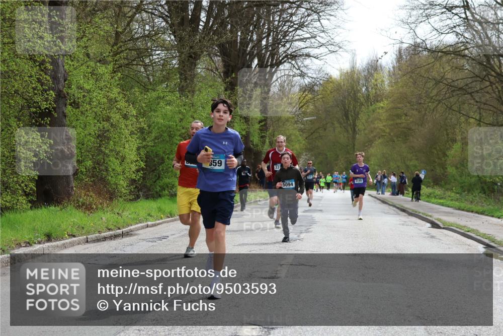 12.04.2026 - 45. Internationalen Wilhelmsburger Insellauf Yannick Fuchs http://msf.ph/oto/9503593 12.04.2026 12:50:19 Laufen 359, 33, 5094, 5145 meine-sportfotos.de