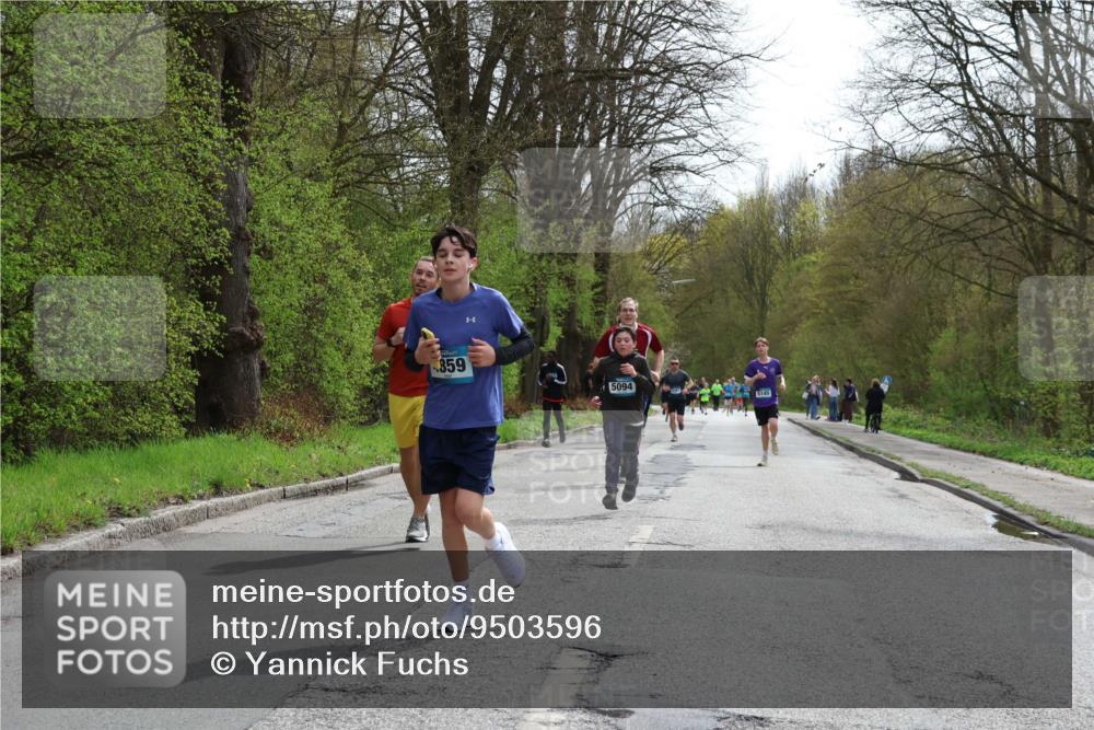 12.04.2026 - 45. Internationalen Wilhelmsburger Insellauf Yannick Fuchs http://msf.ph/oto/9503596 12.04.2026 12:50:19 Laufen 859, 5094, 5145 meine-sportfotos.de