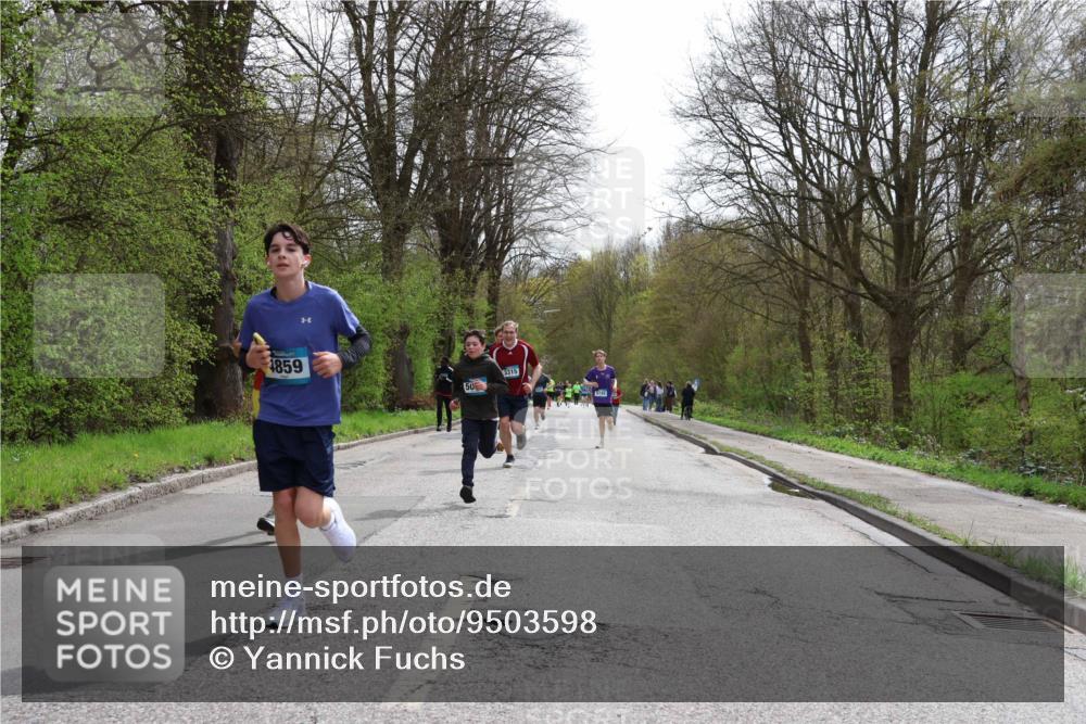 12.04.2026 - 45. Internationalen Wilhelmsburger Insellauf Yannick Fuchs http://msf.ph/oto/9503598 12.04.2026 12:50:20 Laufen 4859, 50, 3315 meine-sportfotos.de