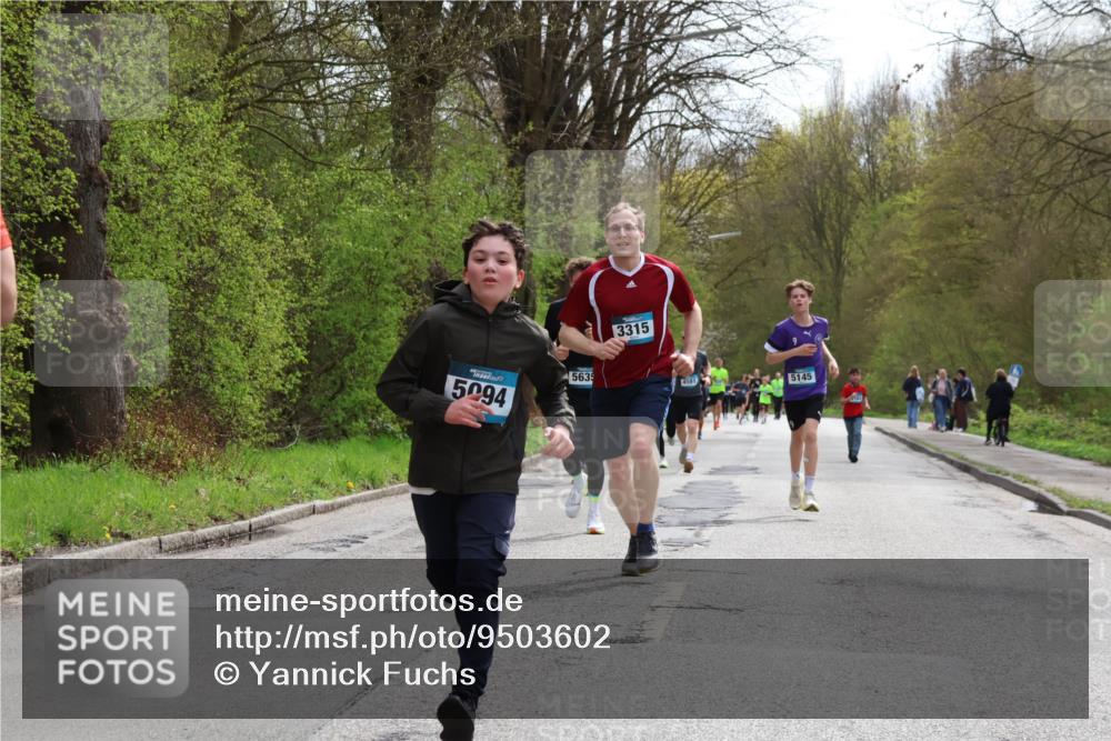 12.04.2026 - 45. Internationalen Wilhelmsburger Insellauf Yannick Fuchs http://msf.ph/oto/9503602 12.04.2026 12:50:21 Laufen 5094, 5635, 3315, 5145 meine-sportfotos.de