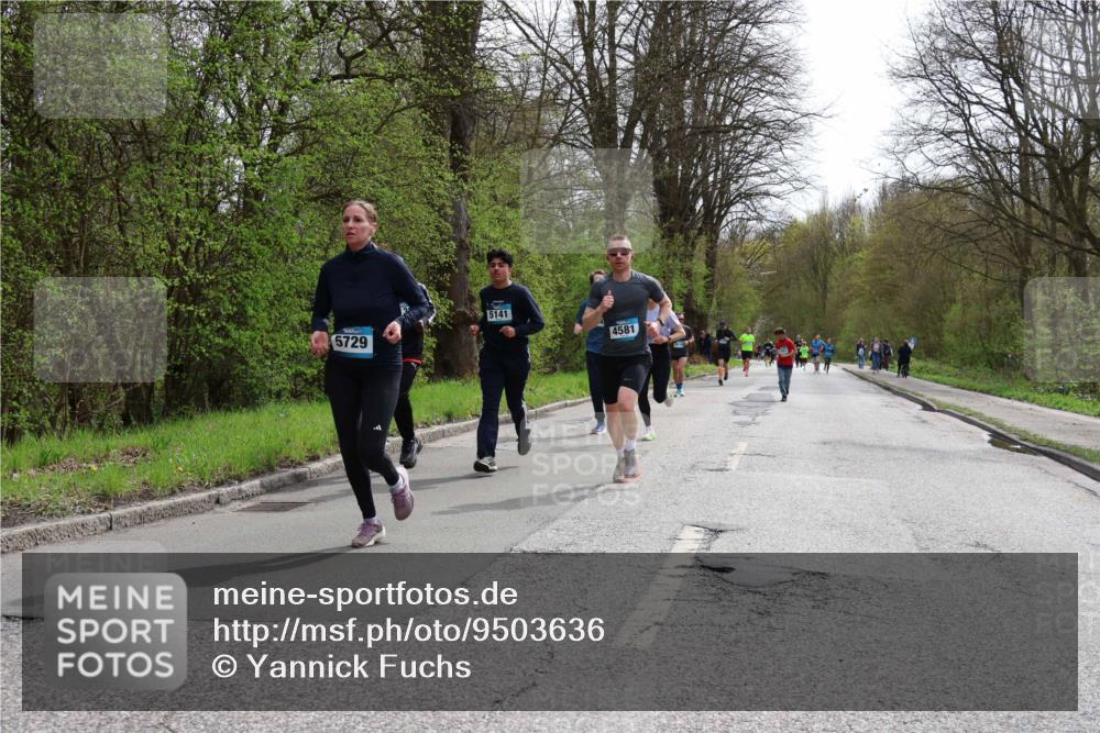 12.04.2026 - 45. Internationalen Wilhelmsburger Insellauf Yannick Fuchs http://msf.ph/oto/9503636 12.04.2026 12:50:27 Laufen 5729, 5141, 4581 meine-sportfotos.de