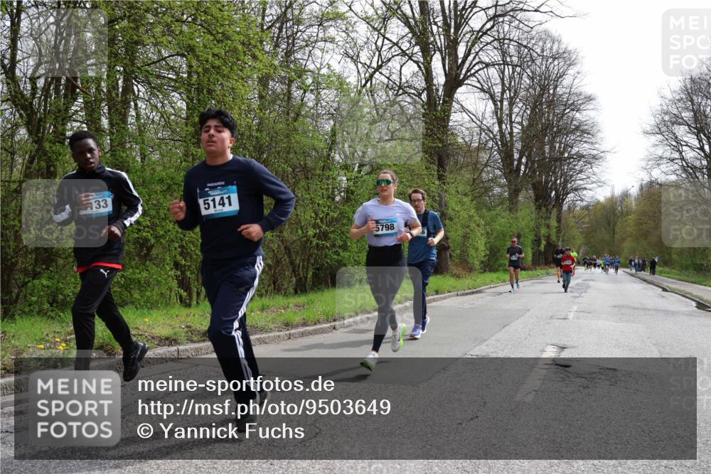 12.04.2026 - 45. Internationalen Wilhelmsburger Insellauf Yannick Fuchs http://msf.ph/oto/9503649 12.04.2026 12:50:29 Laufen 33, 2, 5141, 5798 meine-sportfotos.de
