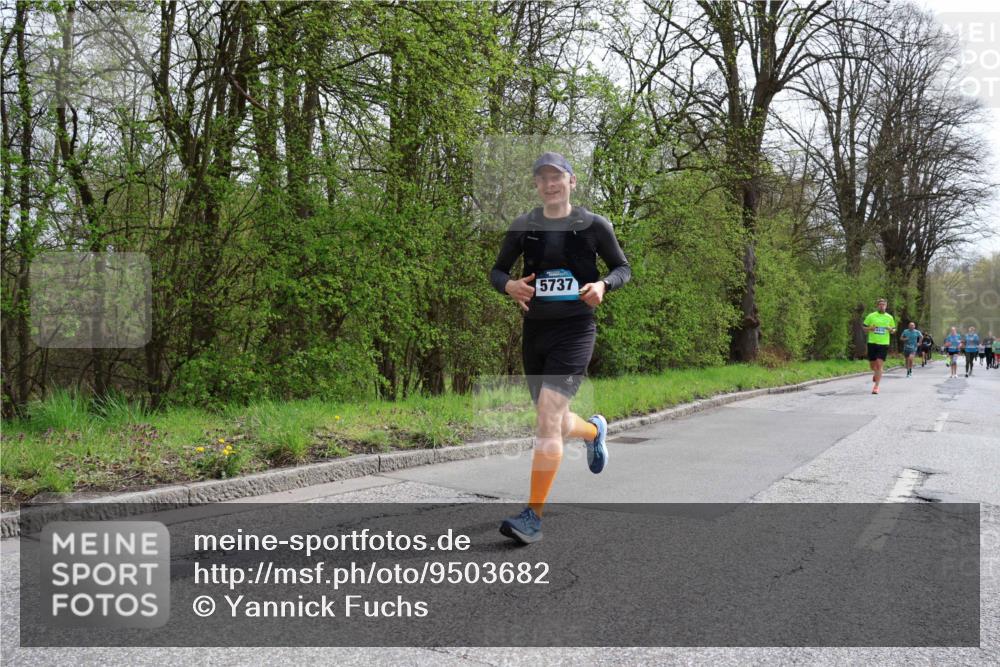 12.04.2026 - 45. Internationalen Wilhelmsburger Insellauf Yannick Fuchs http://msf.ph/oto/9503682 12.04.2026 12:50:37 Laufen 5737 meine-sportfotos.de