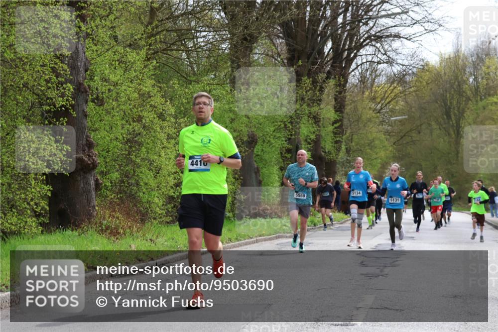 12.04.2026 - 45. Internationalen Wilhelmsburger Insellauf Yannick Fuchs http://msf.ph/oto/9503690 12.04.2026 12:50:38 Laufen 4410, 5550, 5134, 3627, 5131, 184 meine-sportfotos.de