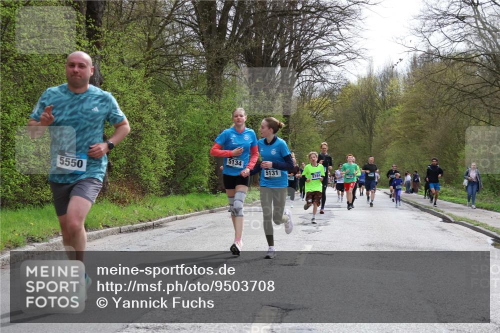 12.04.2026 - 45. Internationalen Wilhelmsburger Insellauf Yannick Fuchs http://msf.ph/oto/9503708 12.04.2026 12:50:43 Laufen 5550, 5134, 5131, 8410, 5184, 3166 meine-sportfotos.de
