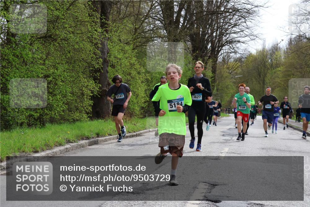 12.04.2026 - 45. Internationalen Wilhelmsburger Insellauf Yannick Fuchs http://msf.ph/oto/9503729 12.04.2026 12:50:47 Laufen 5147, 5184, 3627, 3166, 5863, 9, 4261 meine-sportfotos.de