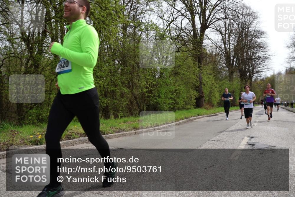 12.04.2026 - 45. Internationalen Wilhelmsburger Insellauf Yannick Fuchs http://msf.ph/oto/9503761 12.04.2026 12:50:53 Laufen 3620, 237 meine-sportfotos.de