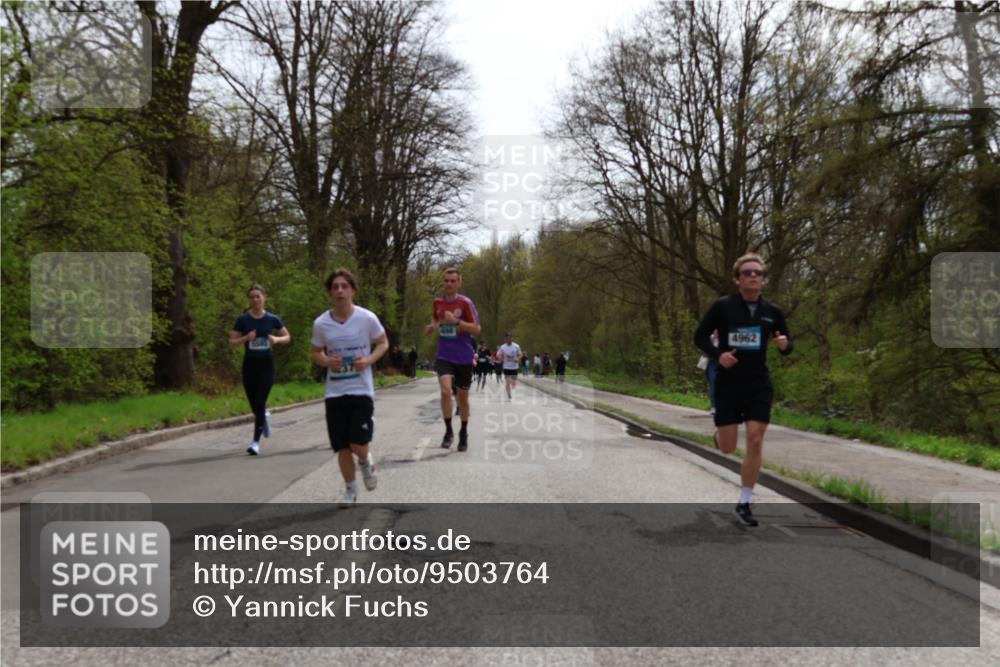 12.04.2026 - 45. Internationalen Wilhelmsburger Insellauf Yannick Fuchs http://msf.ph/oto/9503764 12.04.2026 12:50:53 Laufen 4962 meine-sportfotos.de