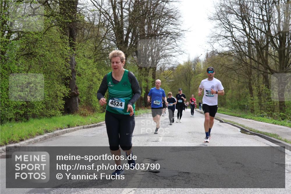 12.04.2026 - 45. Internationalen Wilhelmsburger Insellauf Yannick Fuchs http://msf.ph/oto/9503790 12.04.2026 12:50:58 Laufen 4524, 4598, 5343, 4074 meine-sportfotos.de