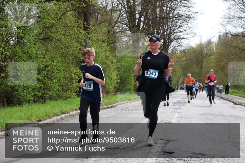 12.04.2026 - 45. Internationalen Wilhelmsburger Insellauf Yannick Fuchs http://msf.ph/oto/9503816 12.04.2026 12:51:03 Laufen 5129, 5343, 5847 meine-sportfotos.de