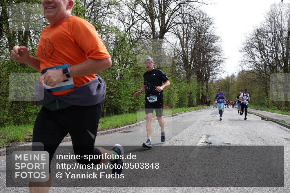 12.04.2026 - 45. Internationalen Wilhelmsburger Insellauf Yannick Fuchs http://msf.ph/oto/9503848 12.04.2026 12:51:09 Laufen 3867, 4186 meine-sportfotos.de