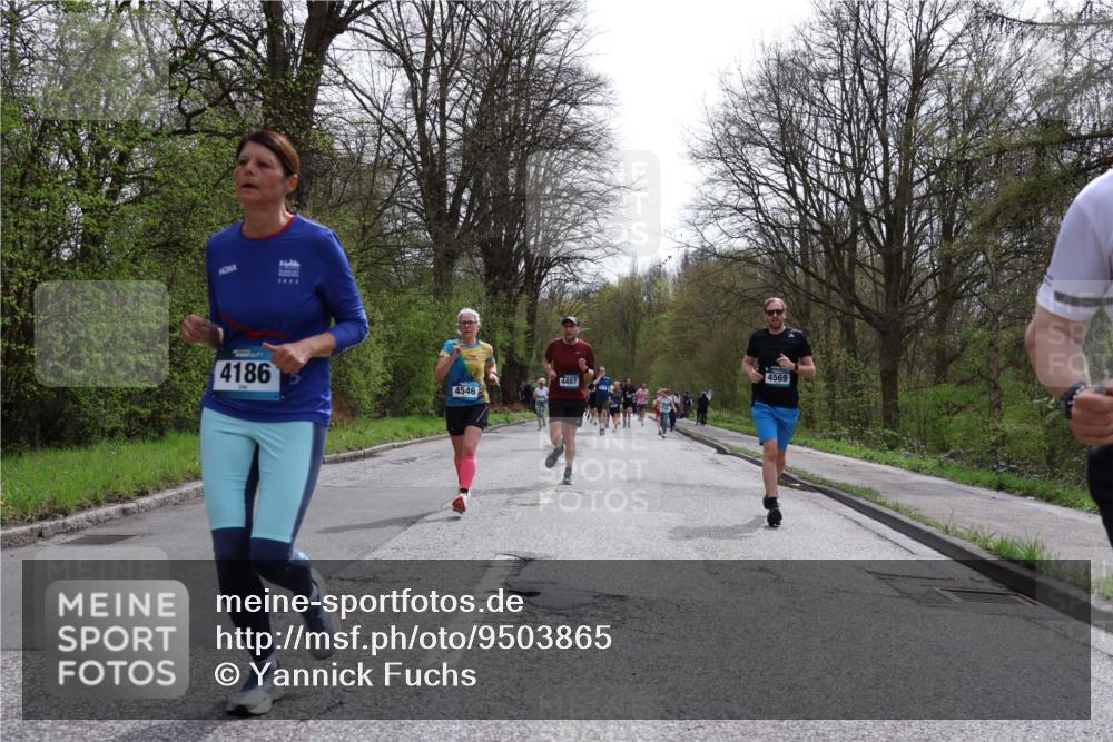 12.04.2026 - 45. Internationalen Wilhelmsburger Insellauf Yannick Fuchs http://msf.ph/oto/9503865 12.04.2026 12:51:13 Laufen 2022, 4186, 4569, 4407, 4546 meine-sportfotos.de