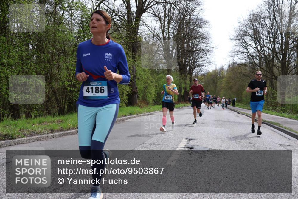 12.04.2026 - 45. Internationalen Wilhelmsburger Insellauf Yannick Fuchs http://msf.ph/oto/9503867 12.04.2026 12:51:13 Laufen 2022, 4186, 5, 4407, 4546, 4569 meine-sportfotos.de