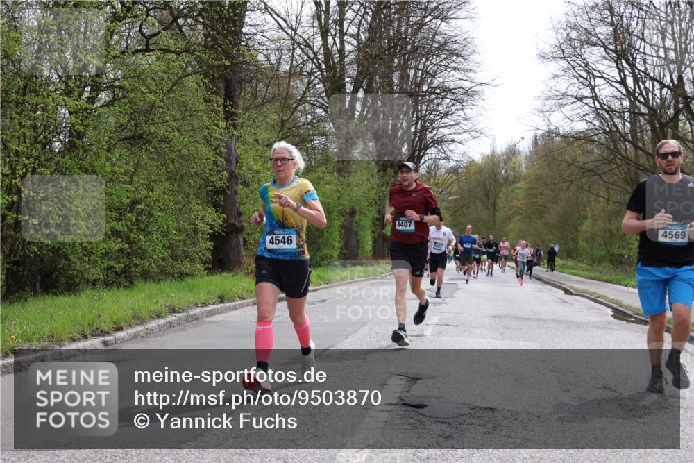 12.04.2026 - 45. Internationalen Wilhelmsburger Insellauf Yannick Fuchs http://msf.ph/oto/9503870 12.04.2026 12:51:14 Laufen 4546, 4407, 4622, 4569 meine-sportfotos.de