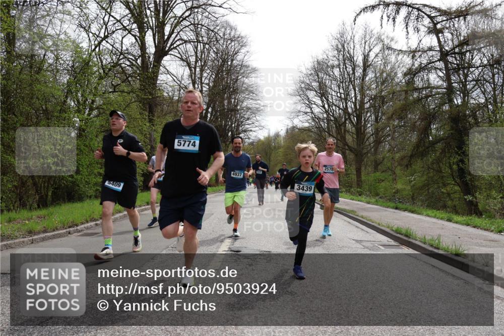 12.04.2026 - 45. Internationalen Wilhelmsburger Insellauf Yannick Fuchs http://msf.ph/oto/9503924 12.04.2026 12:51:26 Laufen 5409, 5774, 4937, 3439, 2578 meine-sportfotos.de