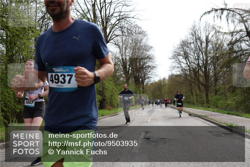12.04.2026 - 45. Internationalen Wilhelmsburger Insellauf Yannick Fuchs http://msf.ph/oto/9503935 12.04.2026 12:51:28 Laufen 5807, 4937, 4332 meine-sportfotos.de