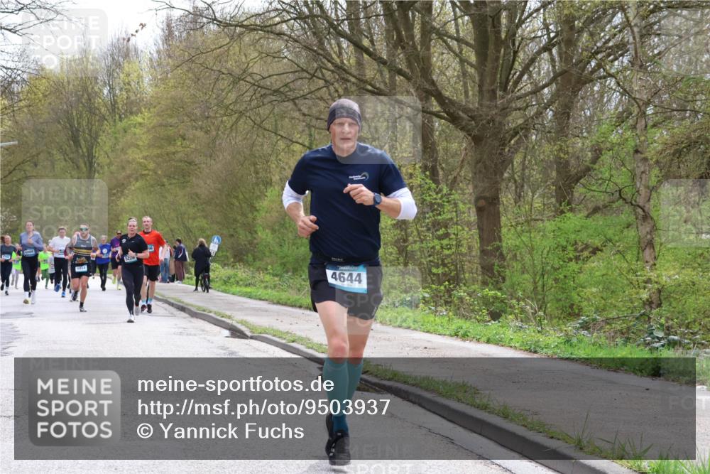 12.04.2026 - 45. Internationalen Wilhelmsburger Insellauf Yannick Fuchs http://msf.ph/oto/9503937 12.04.2026 12:51:29 Laufen 5226, 4644 meine-sportfotos.de