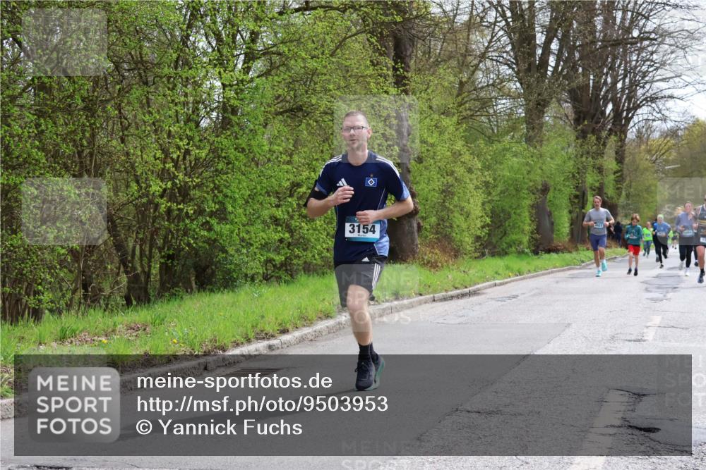12.04.2026 - 45. Internationalen Wilhelmsburger Insellauf Yannick Fuchs http://msf.ph/oto/9503953 12.04.2026 12:51:33 Laufen 4922, 3154 meine-sportfotos.de