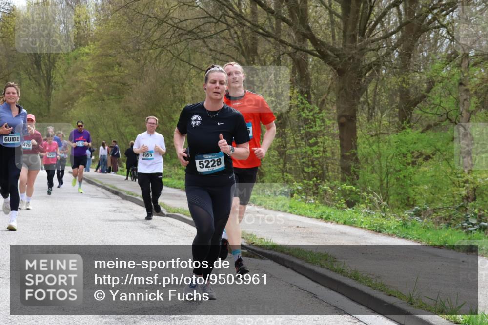 12.04.2026 - 45. Internationalen Wilhelmsburger Insellauf Yannick Fuchs http://msf.ph/oto/9503961 12.04.2026 12:51:36 Laufen 479, 4259, 4955, 5228 meine-sportfotos.de