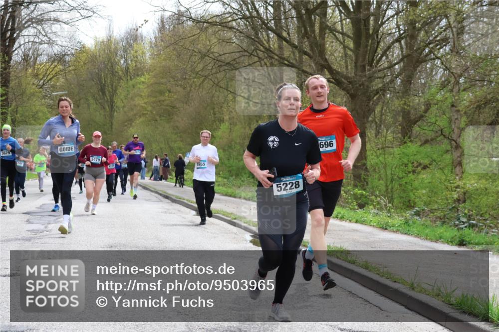 12.04.2026 - 45. Internationalen Wilhelmsburger Insellauf Yannick Fuchs http://msf.ph/oto/9503965 12.04.2026 12:51:36 Laufen 5679, 744, 3479, 4259, 4955, 5228, 696 meine-sportfotos.de
