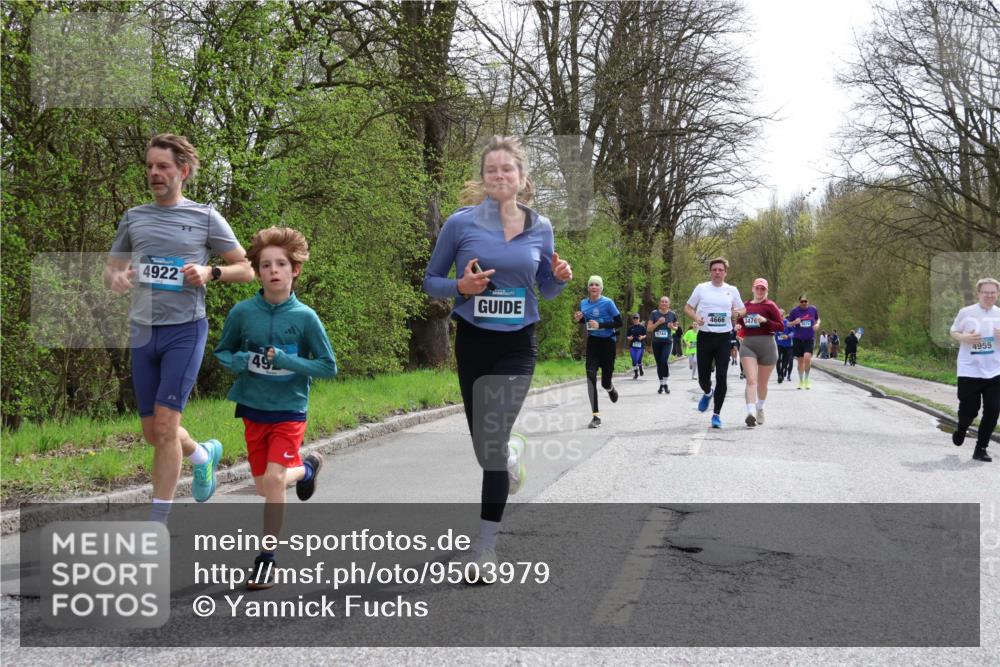 12.04.2026 - 45. Internationalen Wilhelmsburger Insellauf Yannick Fuchs http://msf.ph/oto/9503979 12.04.2026 12:51:39 Laufen 4922, 49, 5744, 4666, 4955 meine-sportfotos.de