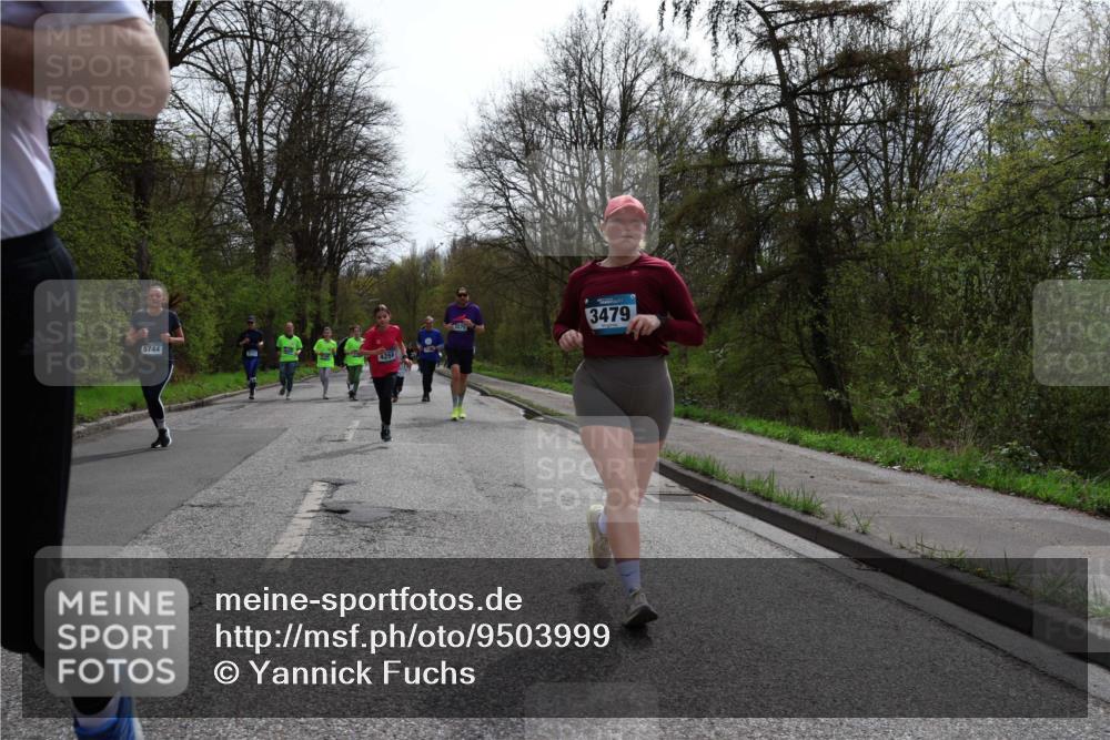 12.04.2026 - 45. Internationalen Wilhelmsburger Insellauf Yannick Fuchs http://msf.ph/oto/9503999 12.04.2026 12:51:43 Laufen 5744, 4259, 2675, 3479 meine-sportfotos.de