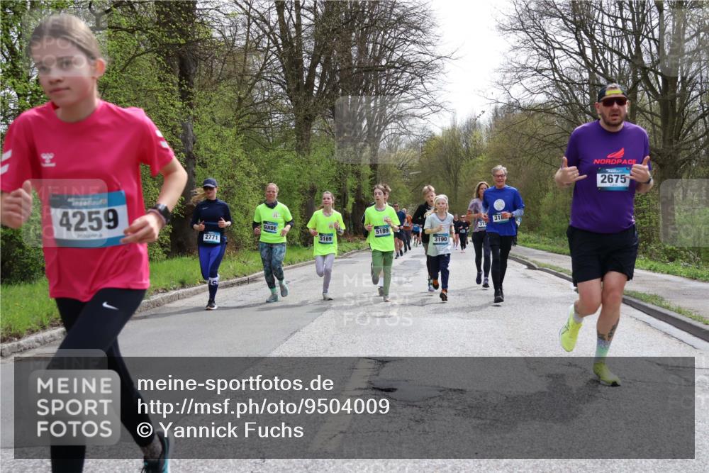 12.04.2026 - 45. Internationalen Wilhelmsburger Insellauf Yannick Fuchs http://msf.ph/oto/9504009 12.04.2026 12:51:45 Laufen 4259, 318, 315, 2771, 5189, 5169, 3190, 2675 meine-sportfotos.de