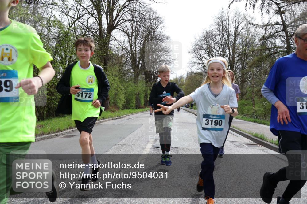 12.04.2026 - 45. Internationalen Wilhelmsburger Insellauf Yannick Fuchs http://msf.ph/oto/9504031 12.04.2026 12:51:49 Laufen 39, 5172, 24, 3190, 31 meine-sportfotos.de