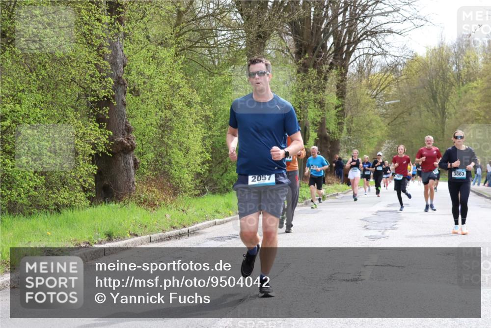 12.04.2026 - 45. Internationalen Wilhelmsburger Insellauf Yannick Fuchs http://msf.ph/oto/9504042 12.04.2026 12:51:52 Laufen 2057, 3863 meine-sportfotos.de