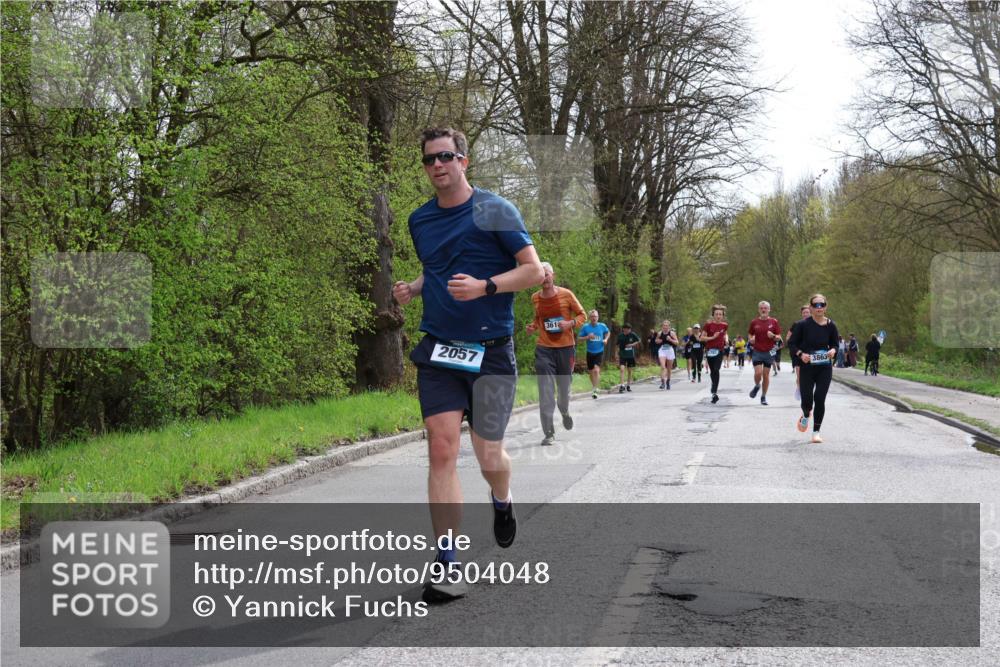 12.04.2026 - 45. Internationalen Wilhelmsburger Insellauf Yannick Fuchs http://msf.ph/oto/9504048 12.04.2026 12:51:53 Laufen 2057, 361, 3863 meine-sportfotos.de