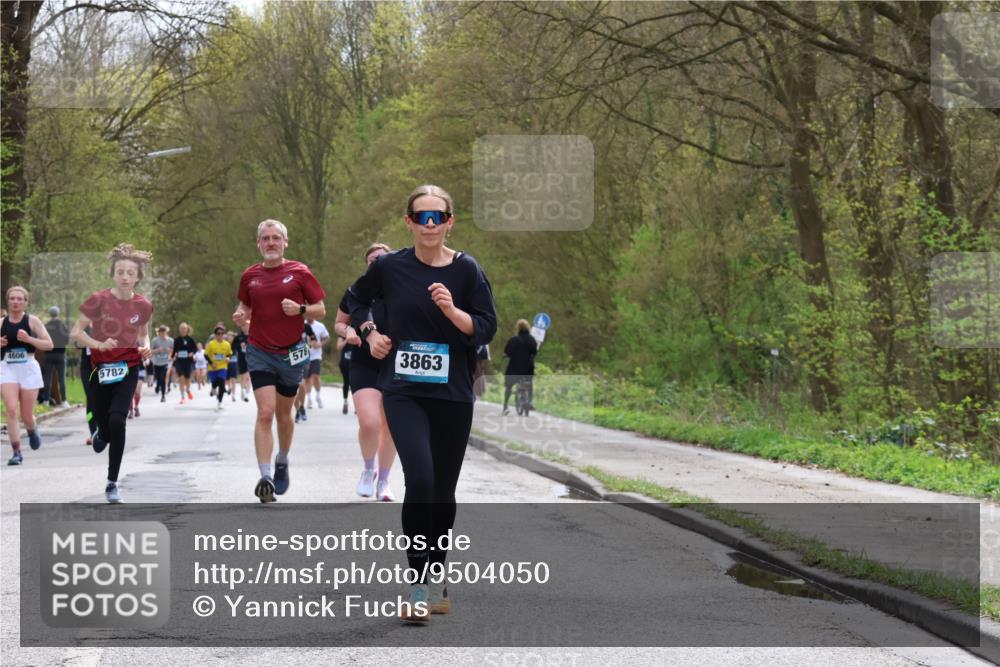12.04.2026 - 45. Internationalen Wilhelmsburger Insellauf Yannick Fuchs http://msf.ph/oto/9504050 12.04.2026 12:51:54 Laufen 4606, 5782, 578, 3863 meine-sportfotos.de