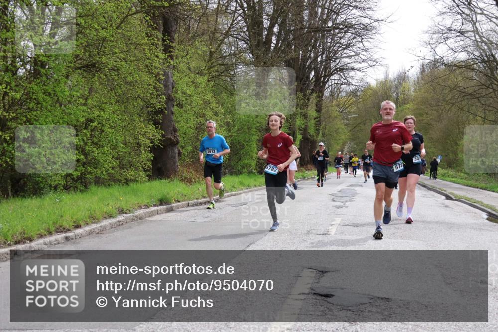 12.04.2026 - 45. Internationalen Wilhelmsburger Insellauf Yannick Fuchs http://msf.ph/oto/9504070 12.04.2026 12:51:57 Laufen 5613, 5782, 578, 30 meine-sportfotos.de