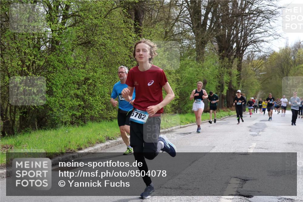 12.04.2026 - 45. Internationalen Wilhelmsburger Insellauf Yannick Fuchs http://msf.ph/oto/9504078 12.04.2026 12:51:59 Laufen 5, 5782, 4606 meine-sportfotos.de
