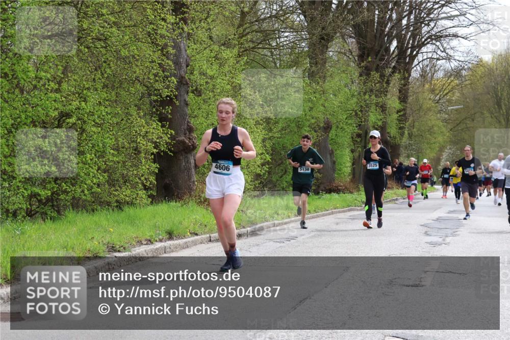 12.04.2026 - 45. Internationalen Wilhelmsburger Insellauf Yannick Fuchs http://msf.ph/oto/9504087 12.04.2026 12:52:01 Laufen 3525, 4606, 5138 meine-sportfotos.de
